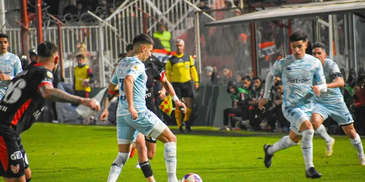 La gloria lleva la ventaja del partido con un tanto de Adrián Martínez