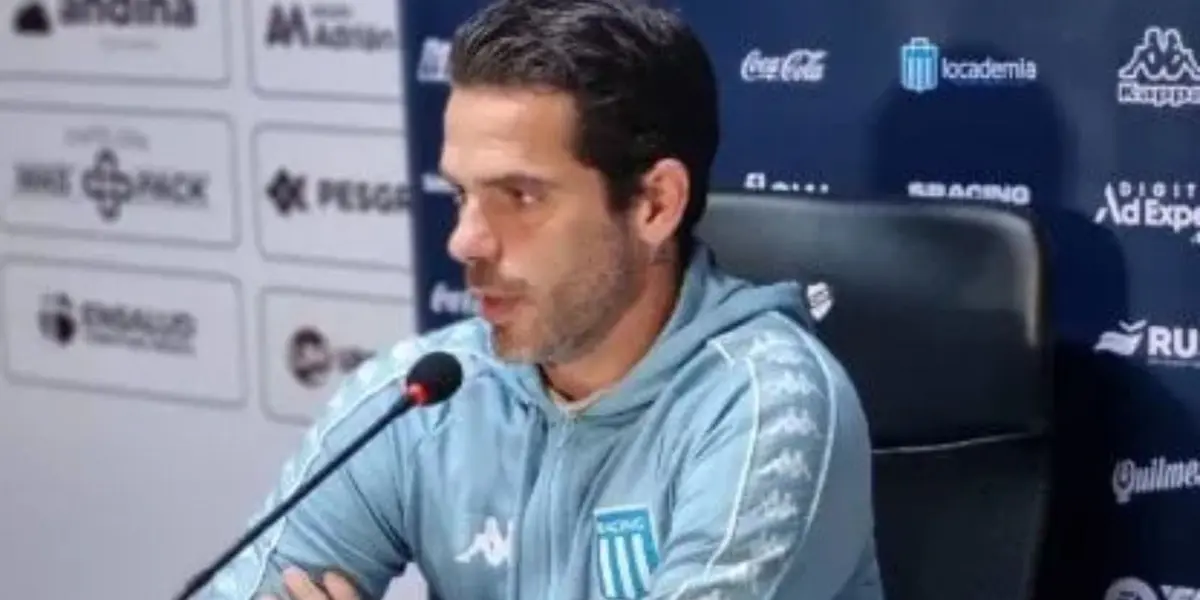 El entrenador respondió preguntas en la conferencia de prensa