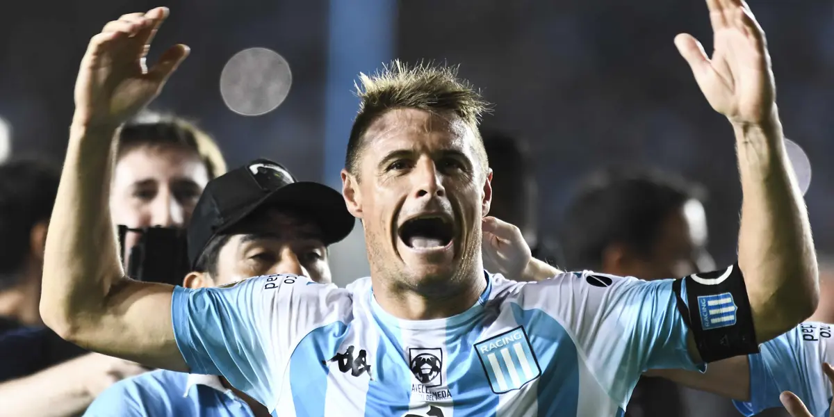 El futbolista más ganador de la historia de nuestro club apareció junto a un ex Racing campeón de América