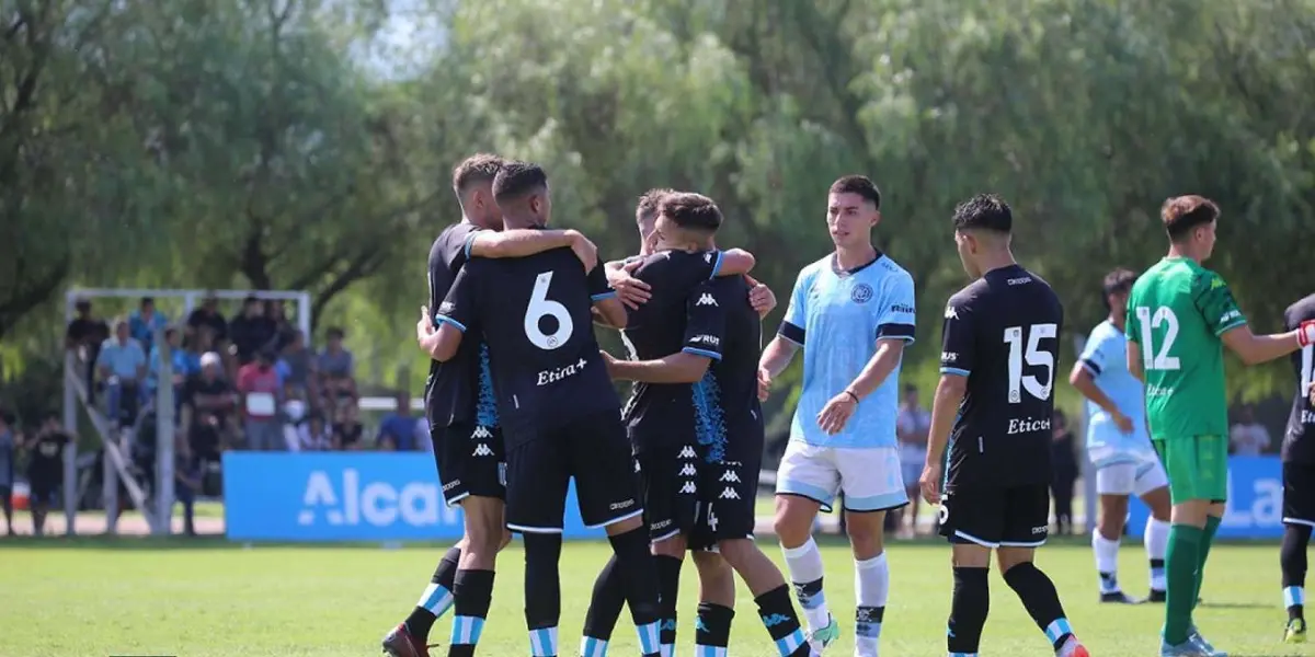 En cada partido se destaca, pero Pintita no lo utiliza en el primer equipo